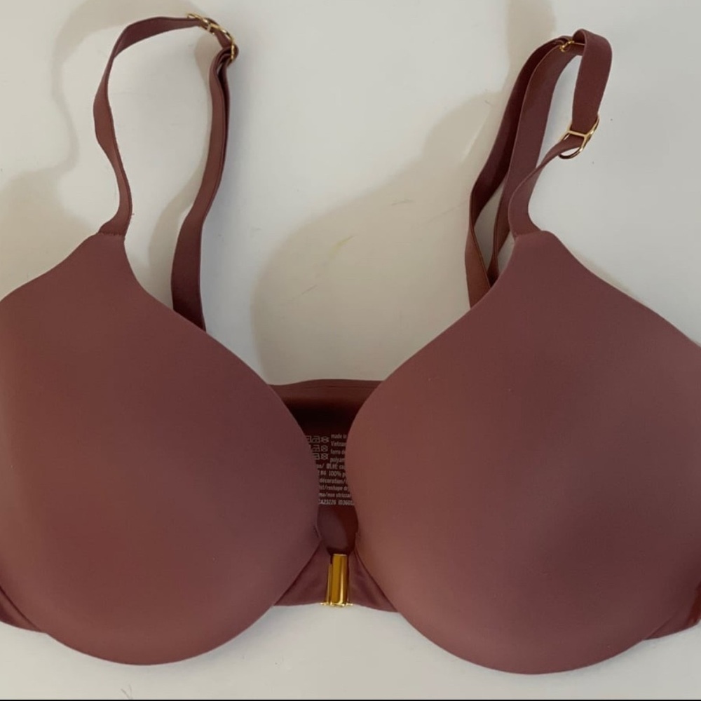 Victoria’s Secret Incredible Lined Demi Bra 32DD